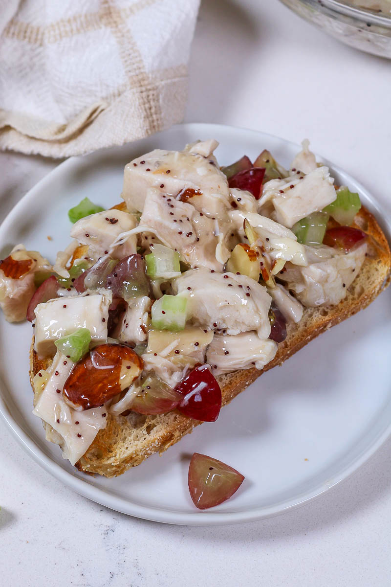 High-Protein Poppy Seed Chicken Salad: Quick & Healthy Meals